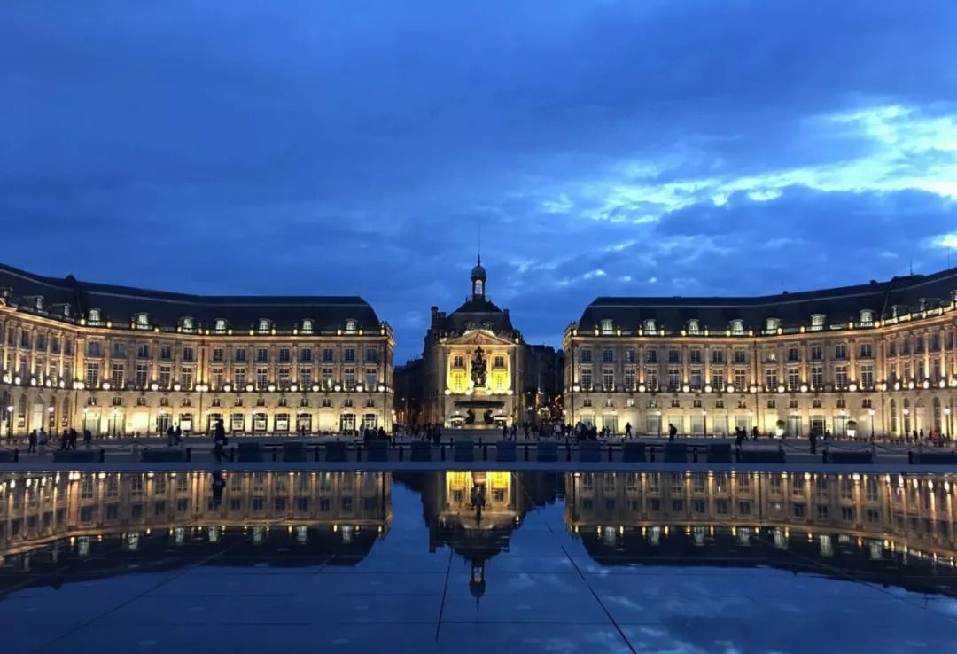 瓦朗谢纳主场大胜波尔多稳居中游的简单介绍